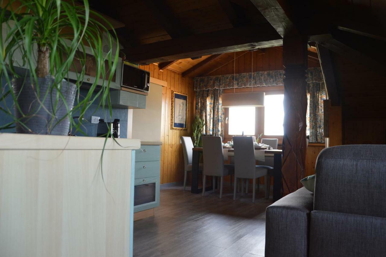 Il Nido Dei Sogni Sanzeno Apartment Екстериор снимка